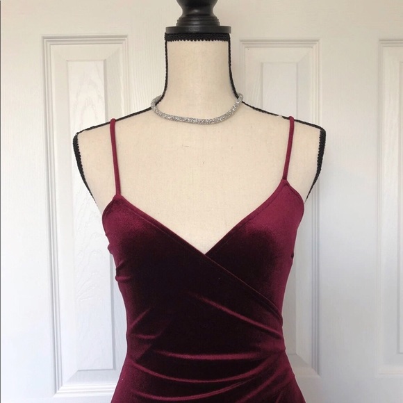 Sexy dark red dress - Picture 2 of 5